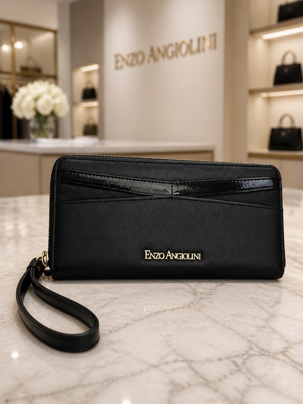 Enzo Angiolini Black Wristlet Wallet